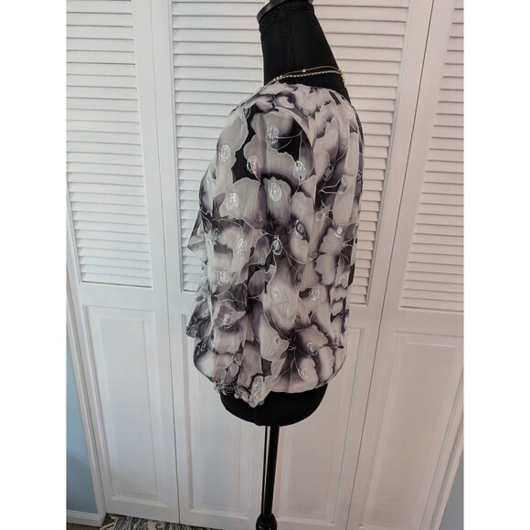 WHBM Silk Blouse Women's S Black White Silver Clip Dot Floral Ruched Romantic - Picture 8 of 13